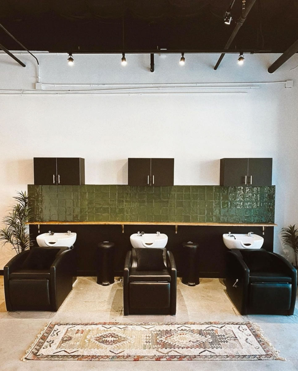 RIO Salon Shampoo Unit